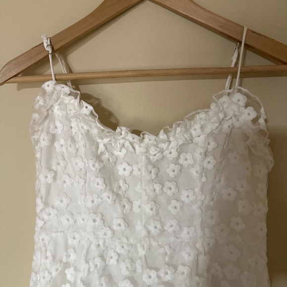Hello Molly United Hearts White Embroidered Floral mini Dress White Small 4 - Picture 7 of 12